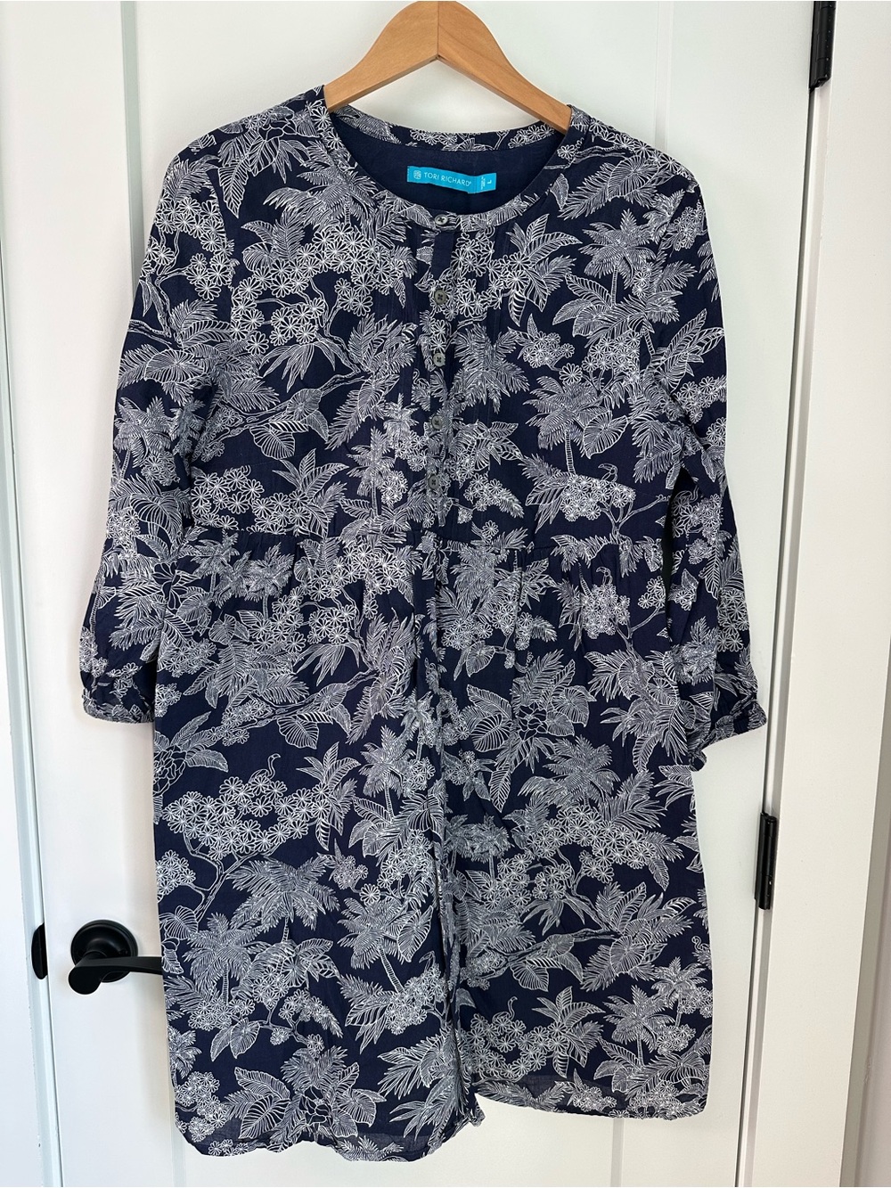 Tori Richard Navy Palm Print Tiered Tunic Dress with Pockets